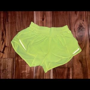 LULULEMON HIGHLIGHTER SHORTS